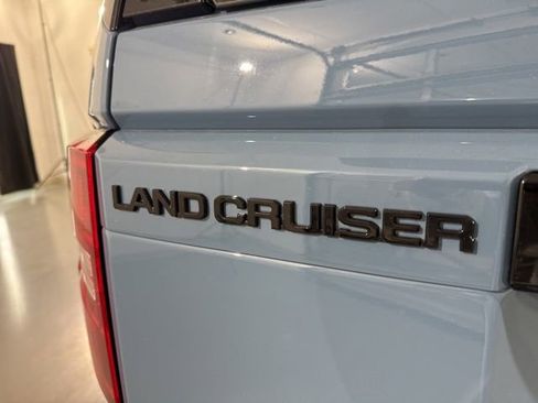 New 2026 Toyota Land Cruiser image 9