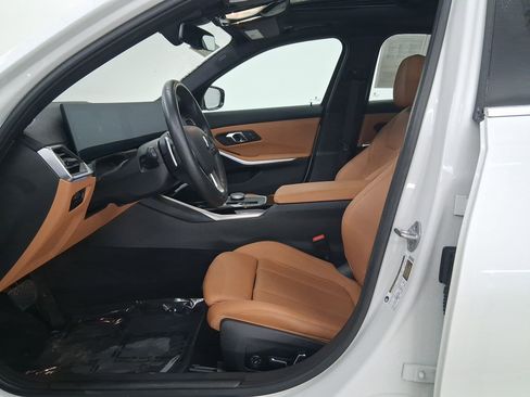 Certified 2024 BMW 330i Sedan w/ Premium Package image 5