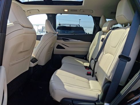 Certified 2023 INFINITI QX60 Luxe w/ Cargo Package image 9