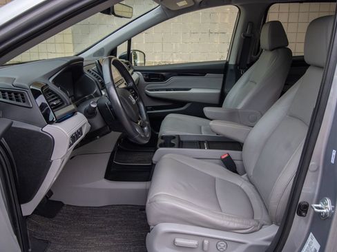 Used 2021 Honda Odyssey Touring image 15