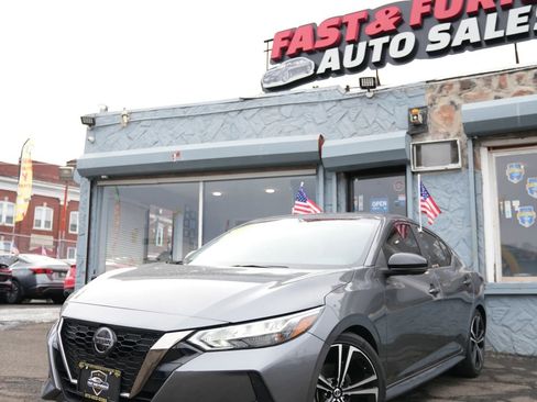 Used 2020 Nissan Sentra SR w/ Lighting Package image 3