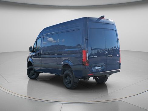 New 2025 Mercedes-Benz Sprinter 2500 image 2