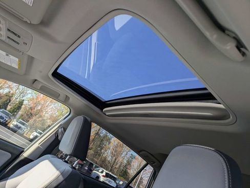 Used 2015 Toyota RAV4 XLE image 20