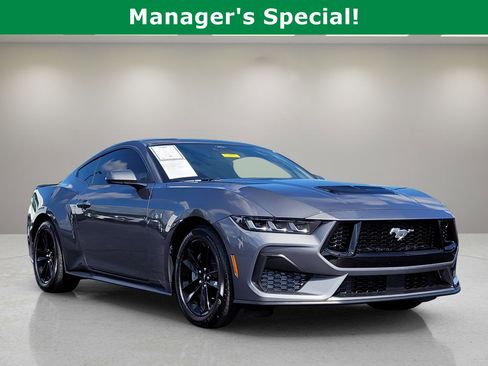 Used 2025 Ford Mustang GT image 1
