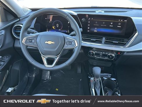 New 2026 Chevrolet Trax LT w/ Driver Confidence Package image 11