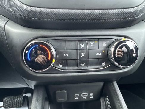 Used 2023 Chevrolet TrailBlazer LT image 19