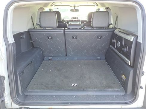 Used 2011 Toyota FJ Cruiser 4WD image 27