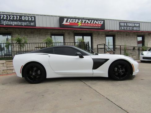 Used 2015 Chevrolet Corvette Stingray Coupe w/ 2LT Preferred Equipment Group RWD image 6