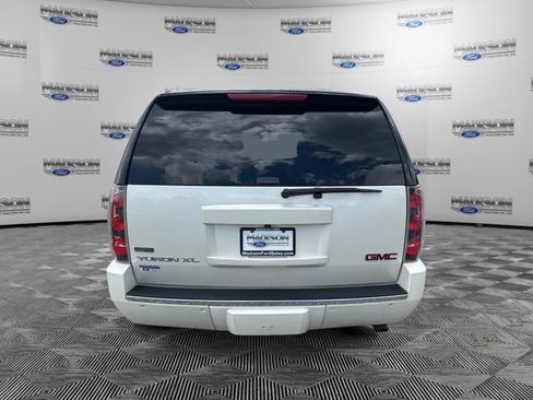 Used 2012 GMC Yukon XL Denali AWD/4WD image 4