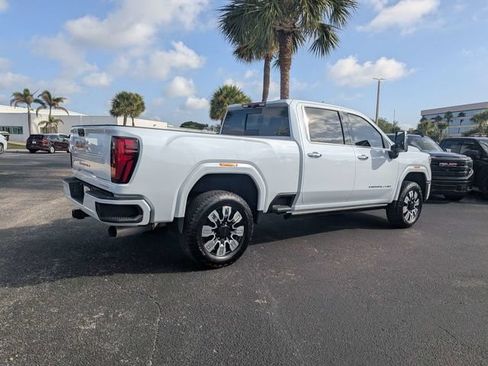 Used 2026 GMC Sierra 2500 Denali w/ Denali Reserve Package AWD/4WD image 4