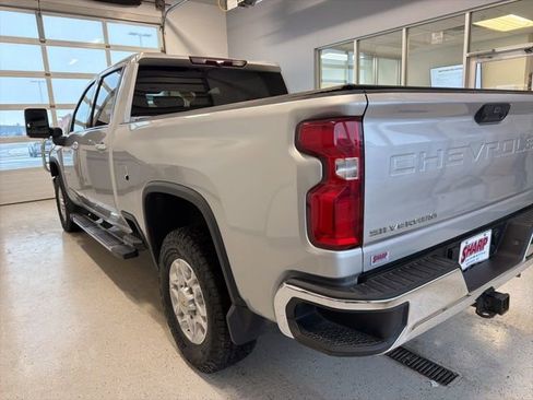 Used 2022 Chevrolet Silverado 2500 LTZ w/ Gooseneck/5TH Wheel Package AWD/4WD image 9