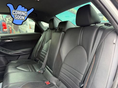 Used 2019 Toyota Avalon Limited FWD image 15