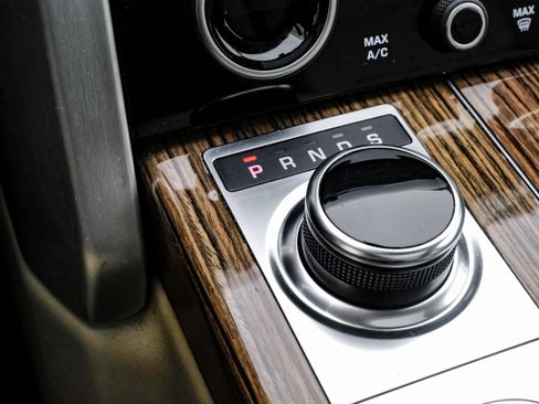 Used 2019 Land Rover Range Rover image 27