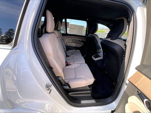 New 2026 Volvo XC90 B6 Plus w/ Protection Package Premier image 27