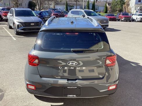 New 2026 Hyundai Venue SEL FWD image 8
