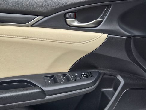 Used 2020 Honda Civic EX-L image 23