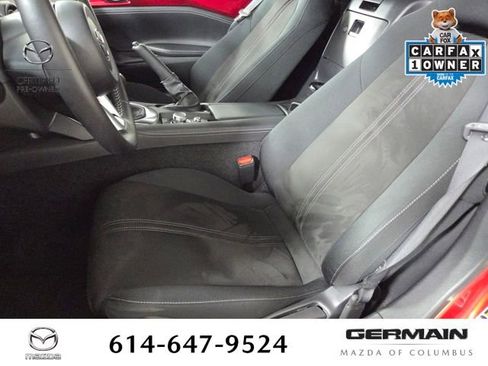 Certified 2025 MAZDA MX-5 Miata Club image 19