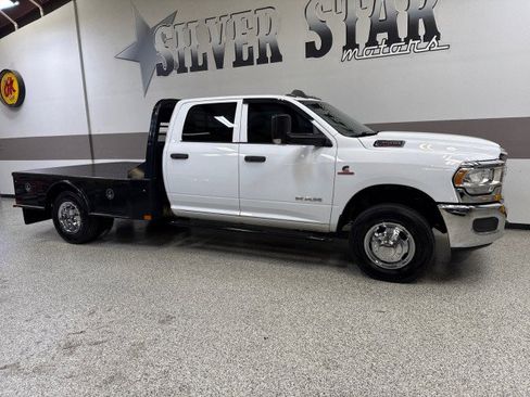 Used 2021 RAM 3500 Tradesman w/ Chrome Appearance Group image 44