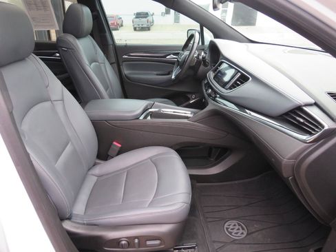 Used 2023 Buick Enclave Essence w/ Experience Buick Package FWD image 15
