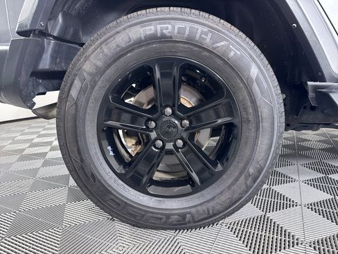 Used 2021 Jeep Wrangler Unlimited Sahara image 19