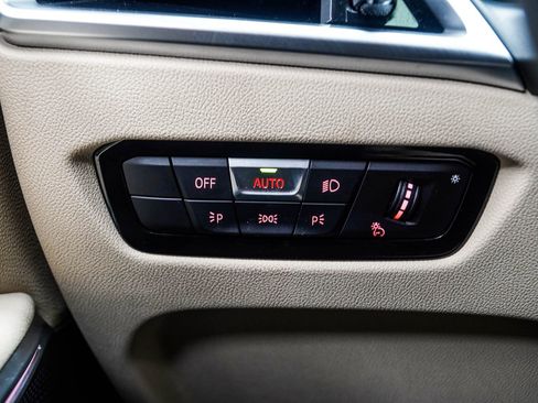 Used 2025 BMW 330i xDrive 330i xDrive image 31