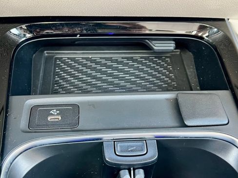 Certified 2026 Mercedes-Benz GLB 250 4MATIC image 27