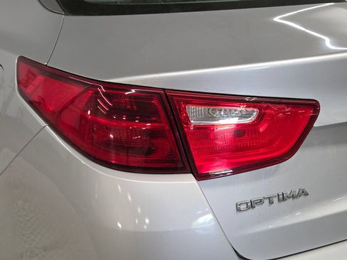 Used 2014 Kia Optima LX FWD image 15