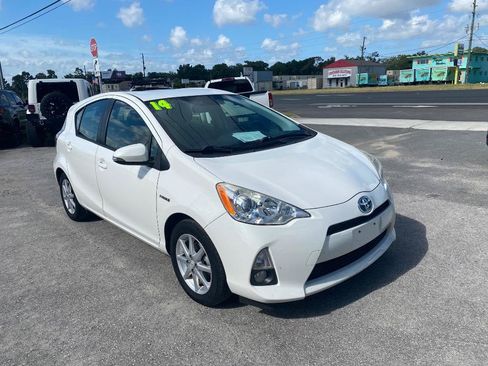Used 2014 Toyota Prius C Four FWD image 5