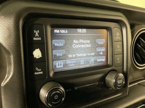 Used 2018 Jeep Wrangler Unlimited Sport S AWD/4WD image 20
