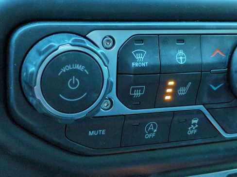 Used 2019 Jeep Wrangler Unlimited Rubicon AWD/4WD image 28