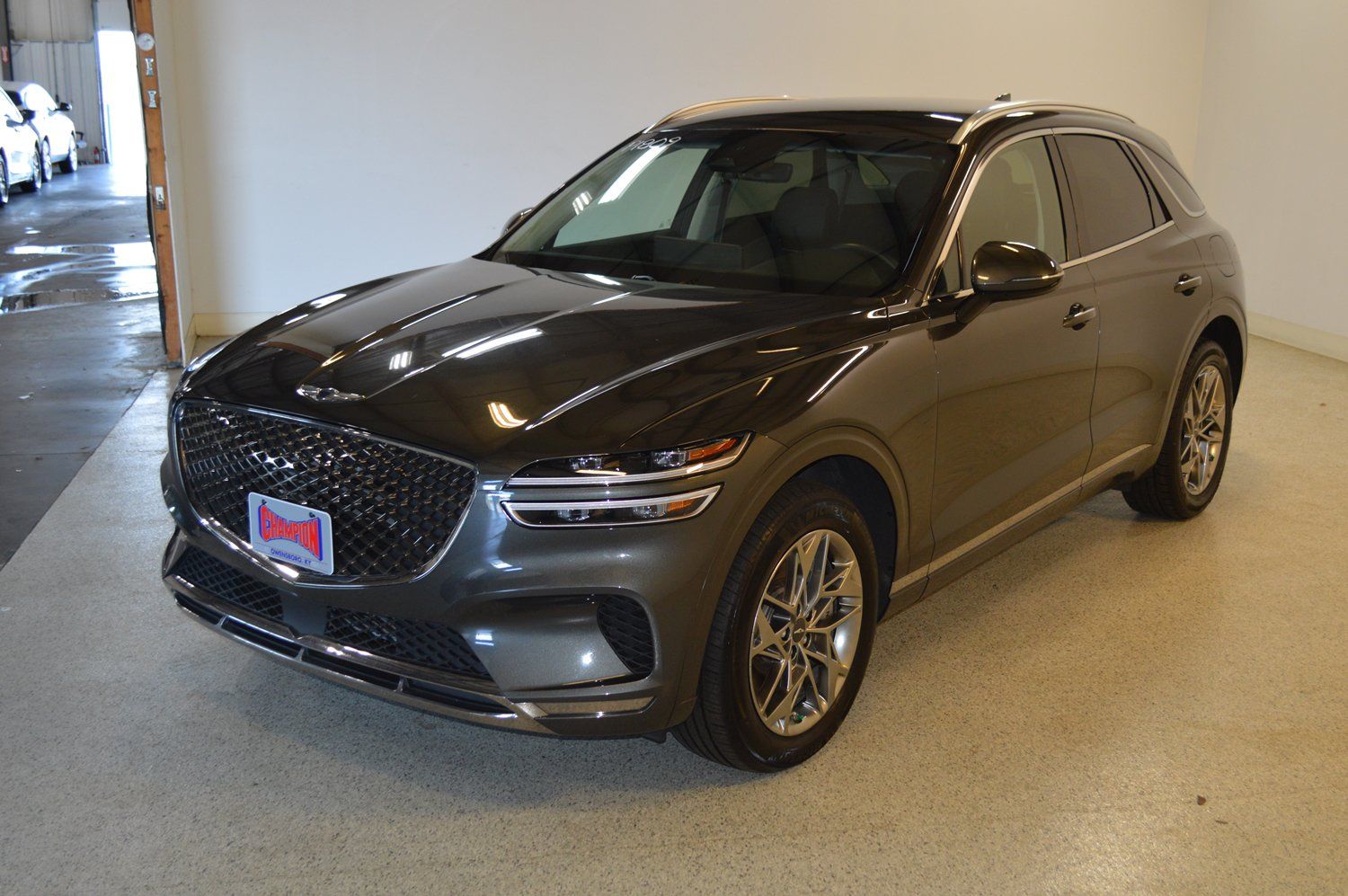 Used 2025 Genesis GV70 2.5T AWD/4WD image 7