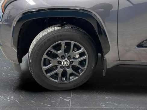 Used 2024 Toyota Sequoia Platinum image 39