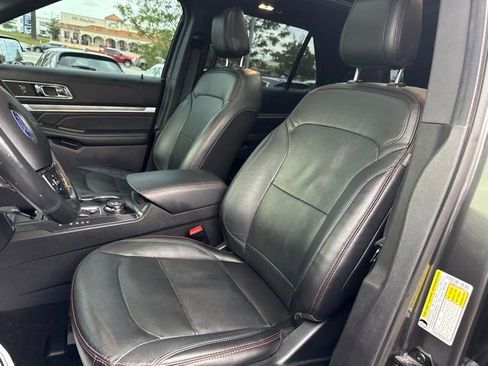 Used 2018 Ford Explorer Sport w/ Equipment Group 401A AWD/4WD image 18