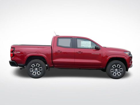 New 2026 Chevrolet Colorado Z71 w/ Technology Package AWD/4WD image 2
