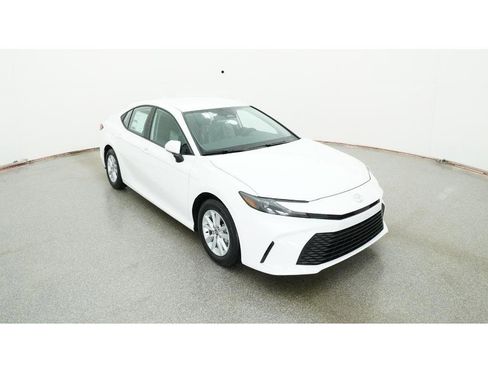 New 2026 Toyota Camry LE image 13