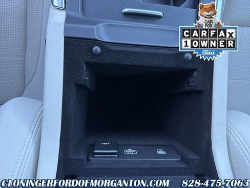 Used 2021 Jaguar XF R-Dynamic SE image 37