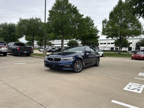 Used 2018 BMW 540i xDrive w/ Premium Package AWD/4WD image 1