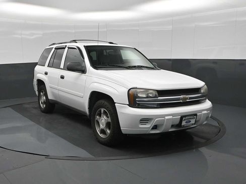 Used 2008 Chevrolet TrailBlazer 4WD image 2