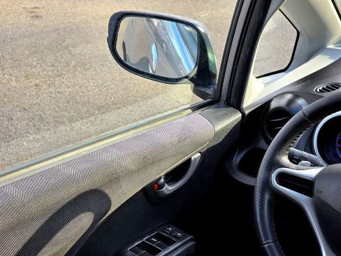 Used 2010 Honda Fit Sport image 15