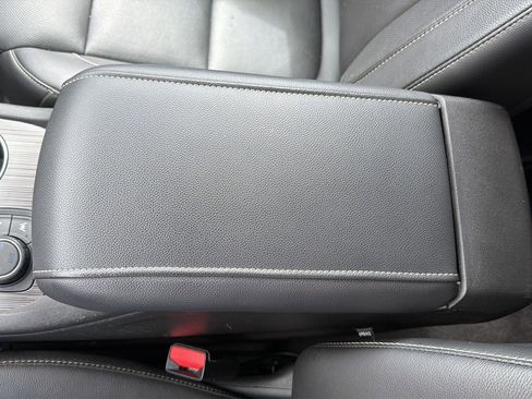 Used 2019 GMC Acadia SLT AWD/4WD image 20