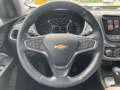 Used 2018 Chevrolet Equinox Premier FWD image 11