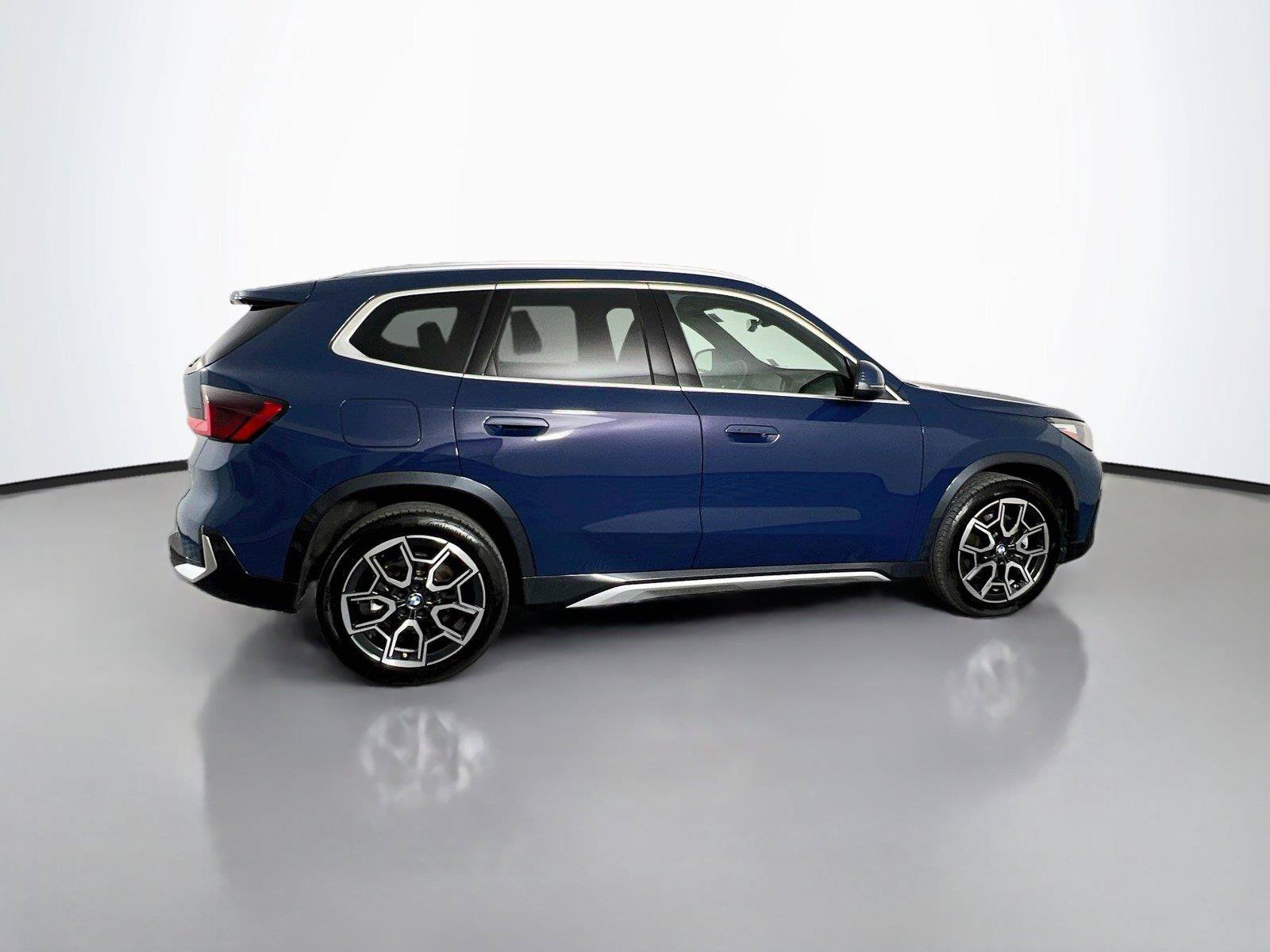 Used 2026 BMW X1 xDrive28i w/ Convenience Package AWD/4WD image 7