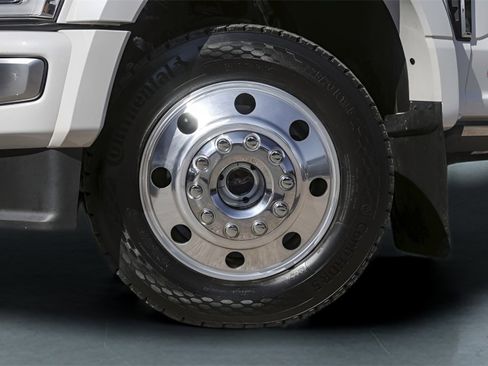 Used 2024 Ford F450 Limited w/ FX4 Off-Road Package image 4