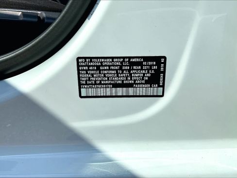 Used 2016 Volkswagen Passat 1.8T S FWD image 38
