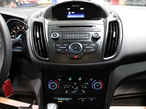 Used 2017 Ford Escape SE FWD image 18