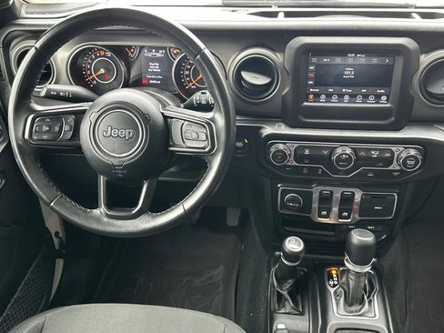 Used 2022 Jeep Wrangler Willys image 14