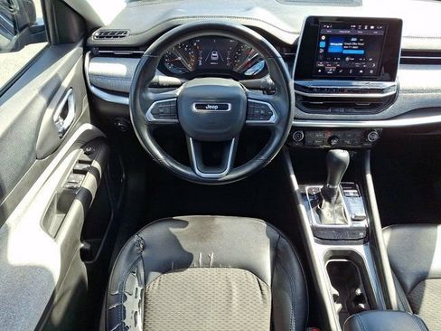 Certified 2022 Jeep Compass Latitude w/ Sun and Sound Group AWD/4WD image 14