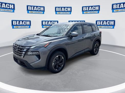 Used 2025 Nissan Rogue SV AWD/4WD image 5