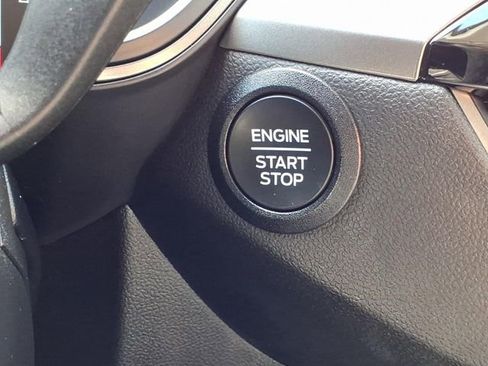 Certified 2023 Ford Escape Active AWD/4WD image 18