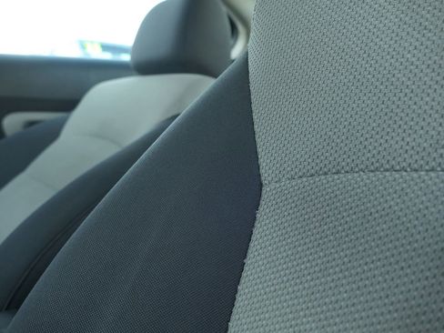 Used 2014 Chevrolet Cruze LS image 13